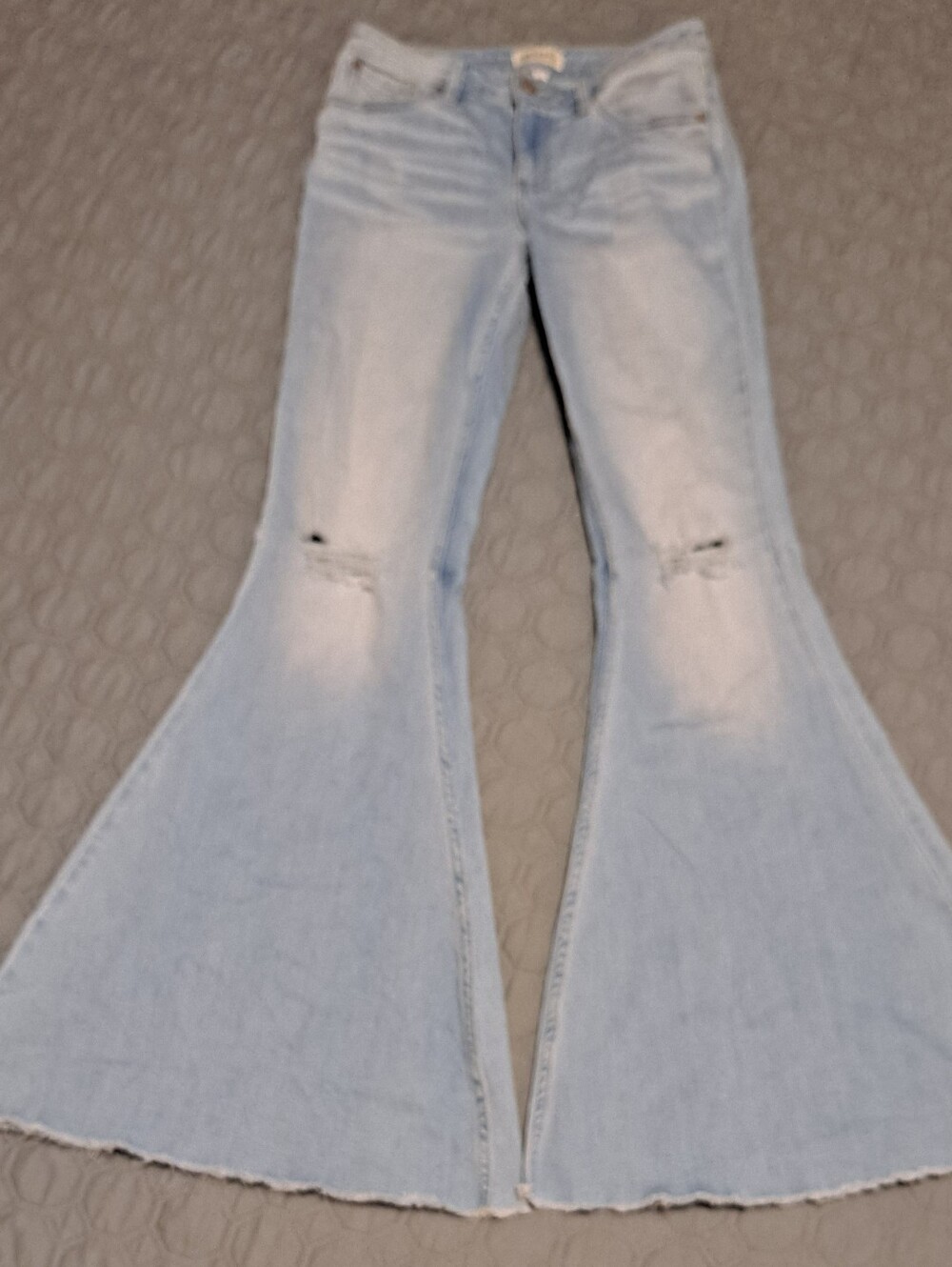 Shyanne Light Wash Flared Jeans with Knee Distress - Bell Bottoms Sz 30 Long